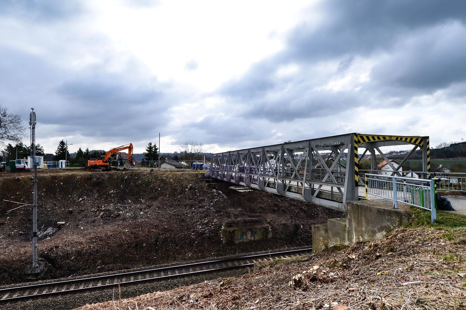 Lávka na Valše (foto: M. Pecuch, 7.4.2021)