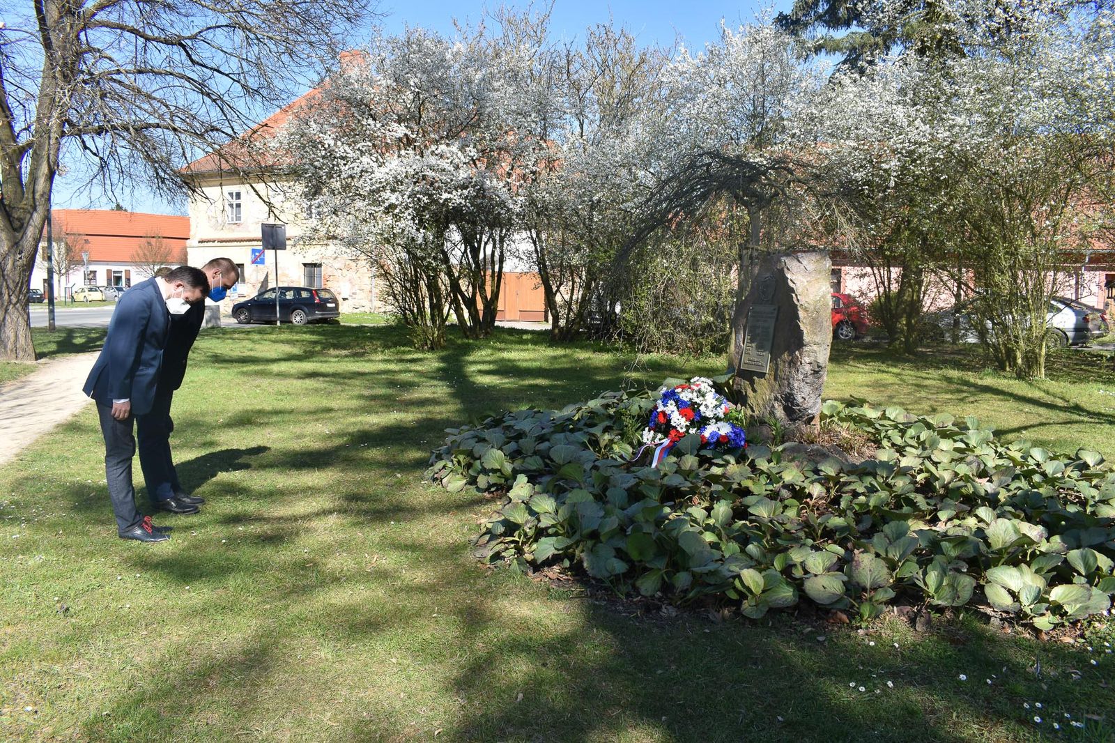 Slavnosti svobody 2021 - Pietní akty v Křimicích (foto: A. Jarošová, 23.4.2021)