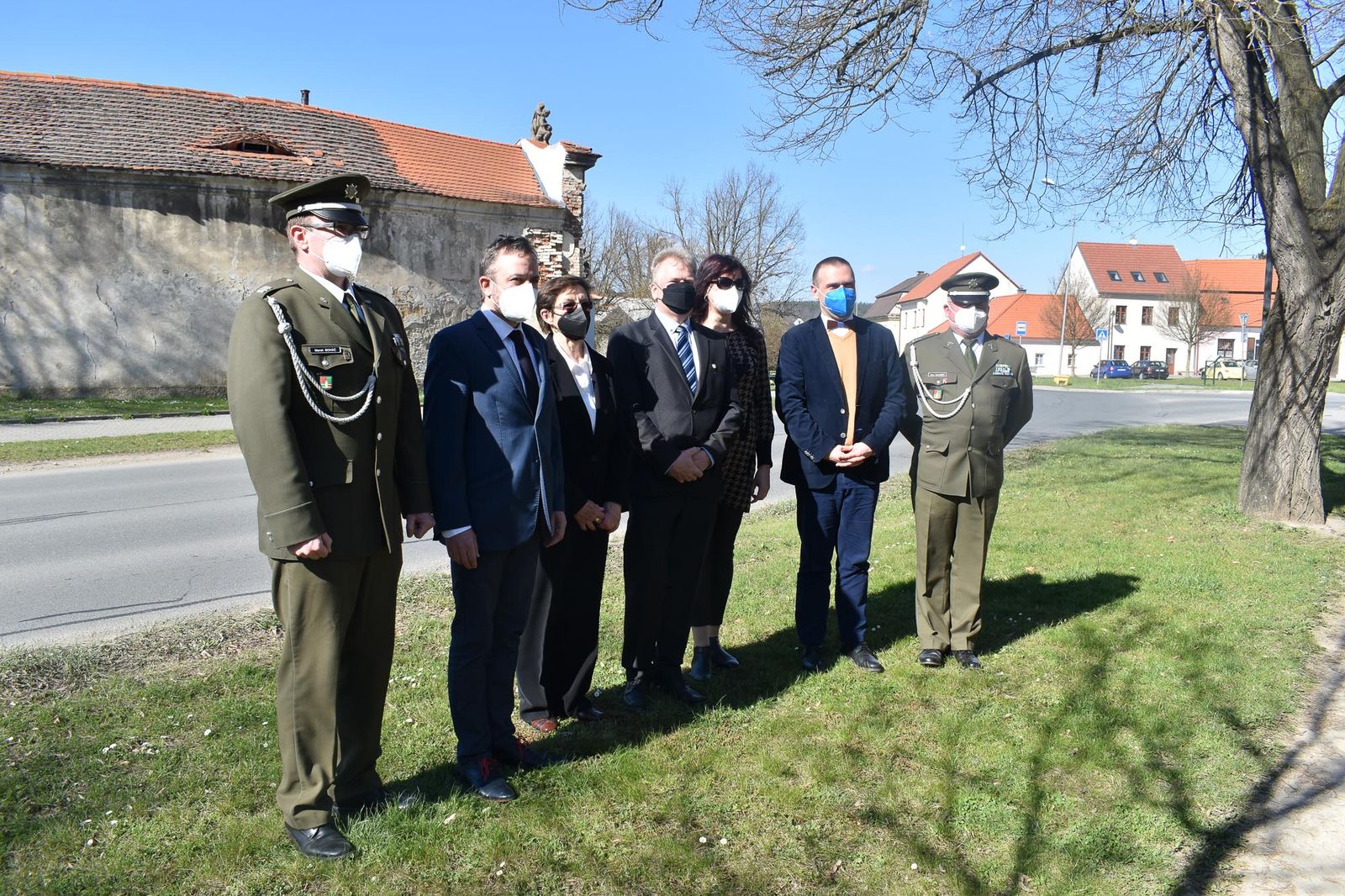 Slavnosti svobody 2021 - Pietní akty v Křimicích (foto: A. Jarošová, 23.4.2021)