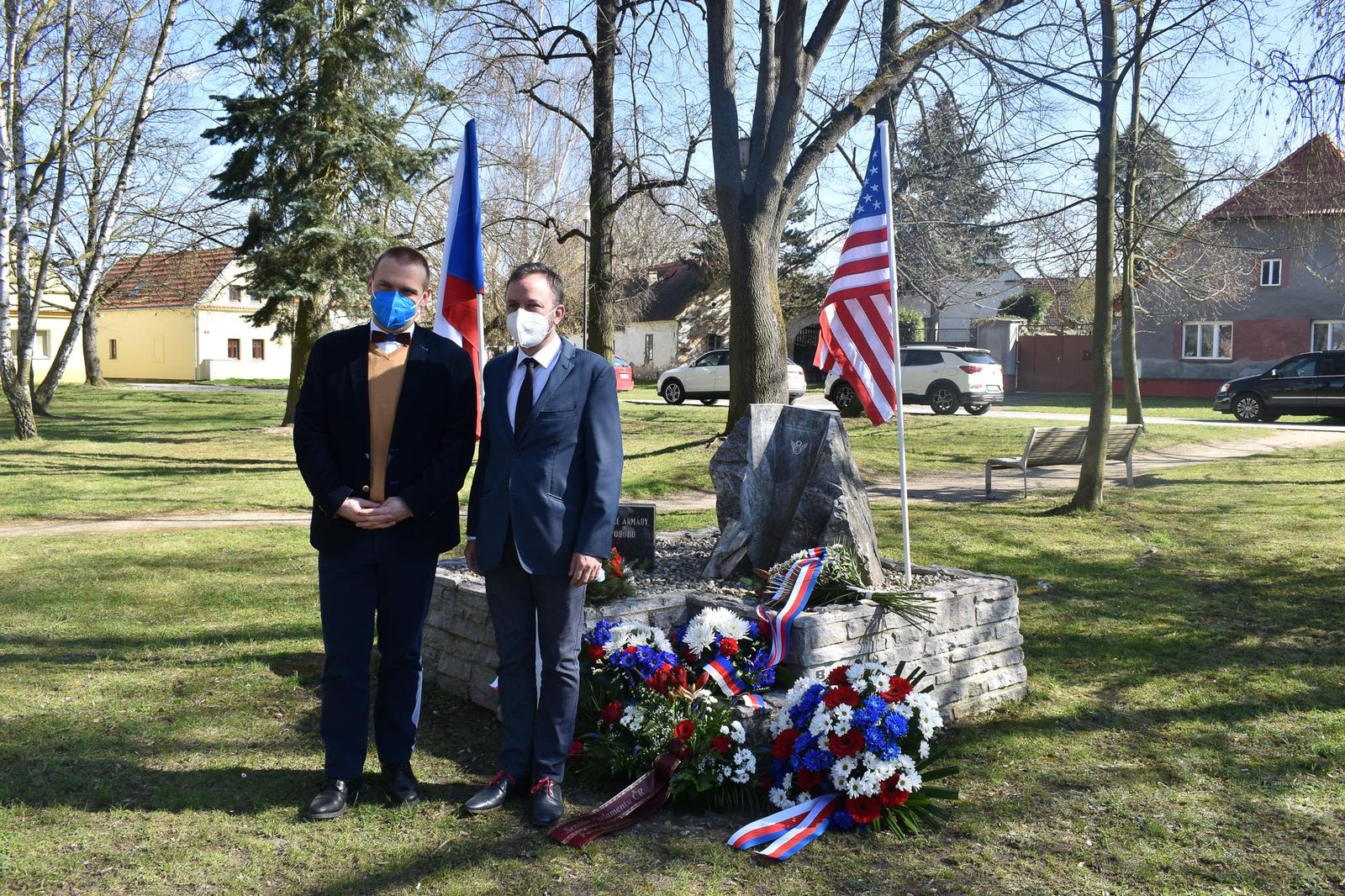 Slavnosti svobody 2021 - Pietní akty v Křimicích (foto: A. Jarošová, 23.4.2021)