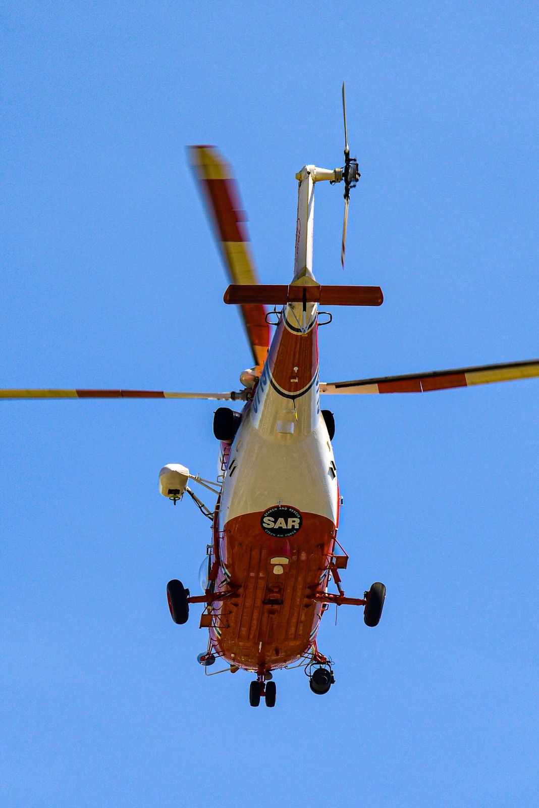Slavnosti svobody 2021 - Přelety letadel a vrtulníku nad Plzni (foto: M. Pecuch, 9.5.2021)