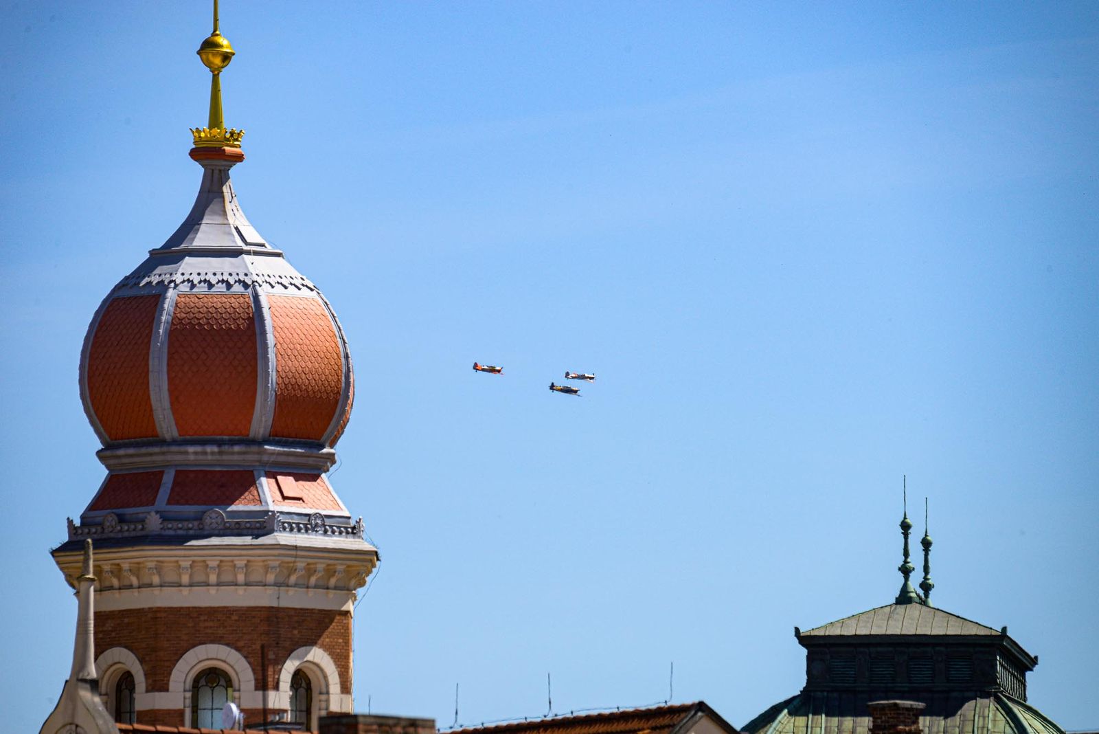 Slavnosti svobody 2021 - Přelety letadel a vrtulníku nad Plzni (foto: M. Pecuch, 9.5.2021)