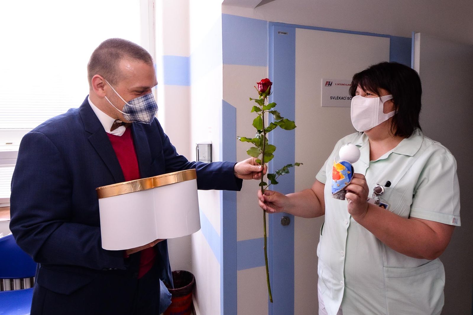 Návštěva 2. Interní kliniky FN v Plzni na Borech (foto: M. Pecuch, 11.5.2021)
