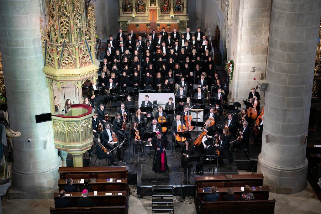 Slavnostní koncert k otevření katedrály (foto: J. Strašek, 2.6.2021)