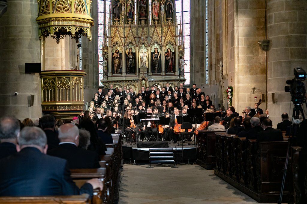 Slavnostní koncert k otevření katedrály (foto: J. Strašek, 2.6.2021)