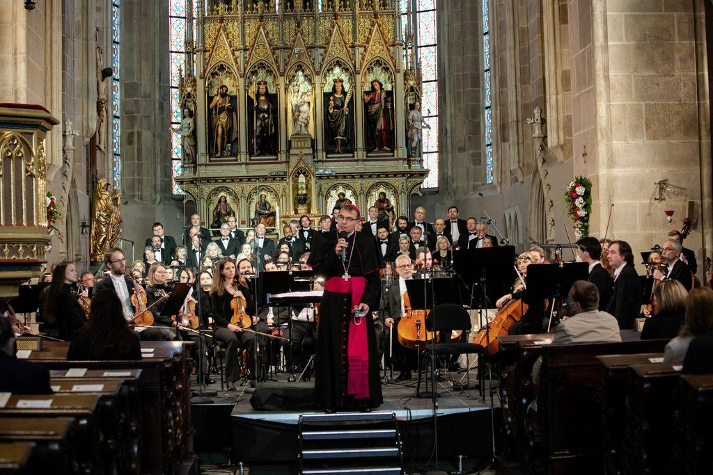 Slavnostní koncert k otevření katedrály (foto: J. Strašek, 2.6.2021)