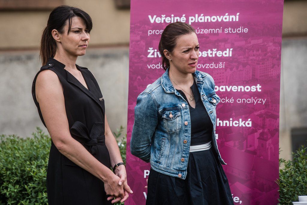 Víkend otevřených zahrad na Jiráskově náměstí (foto: M. Říský, 12.6.2021)