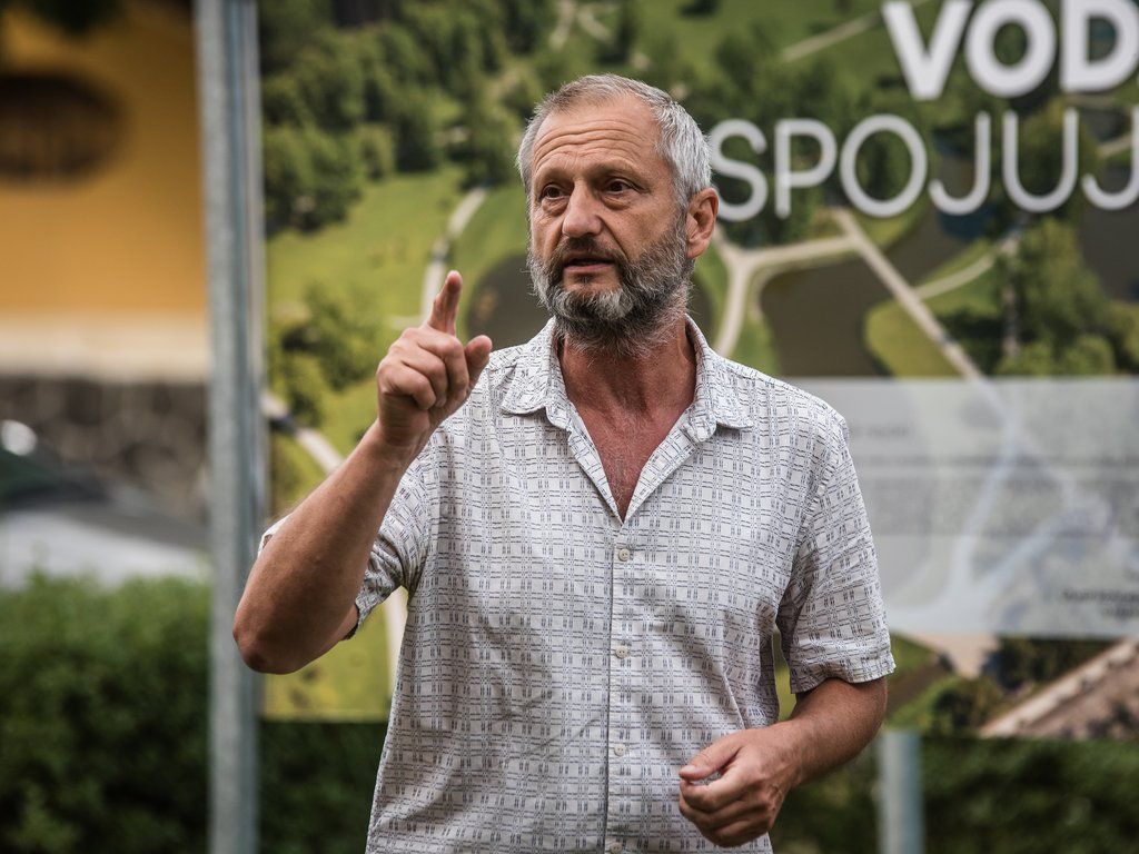 Víkend otevřených zahrad na Jiráskově náměstí (foto: M. Říský, 12.6.2021)