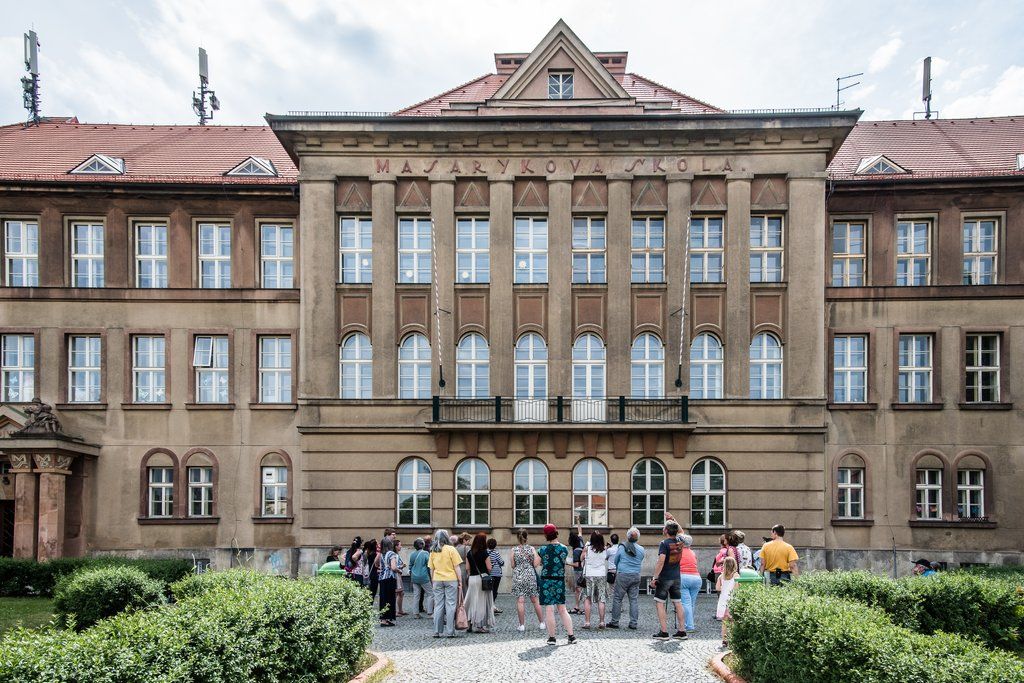 Víkend otevřených zahrad na Jiráskově náměstí (foto: M. Říský, 12.6.2021)