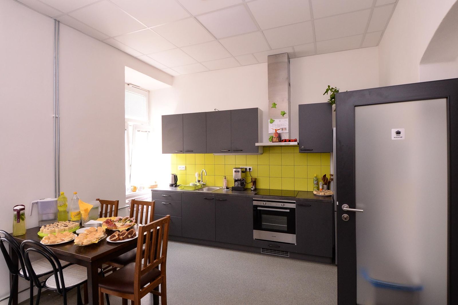 Plzeň upravila velkometrážní byt 11+1 pro klienty domu na půl cesty (foto: M. Pecuch, 28.6.2021)