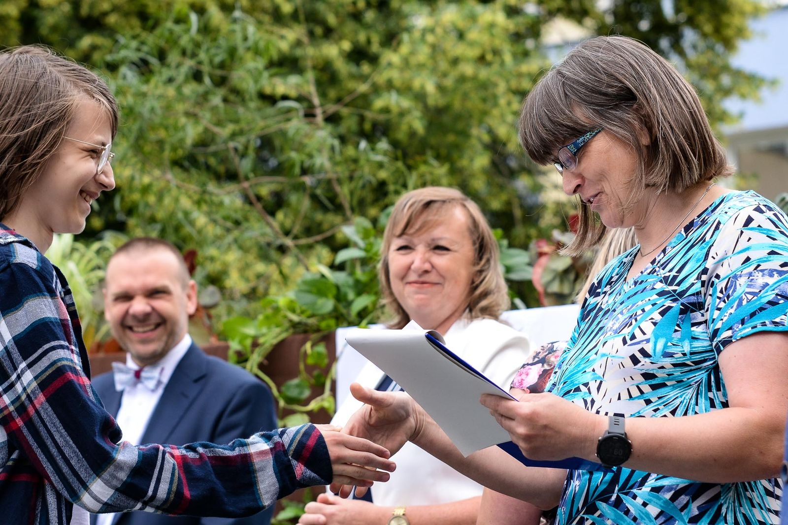 Primátor Martin Baxa popřál žákům 9. tříd mnoho štěstí v další životní etapě (foto: M. Pecuch, 30.6.2021)