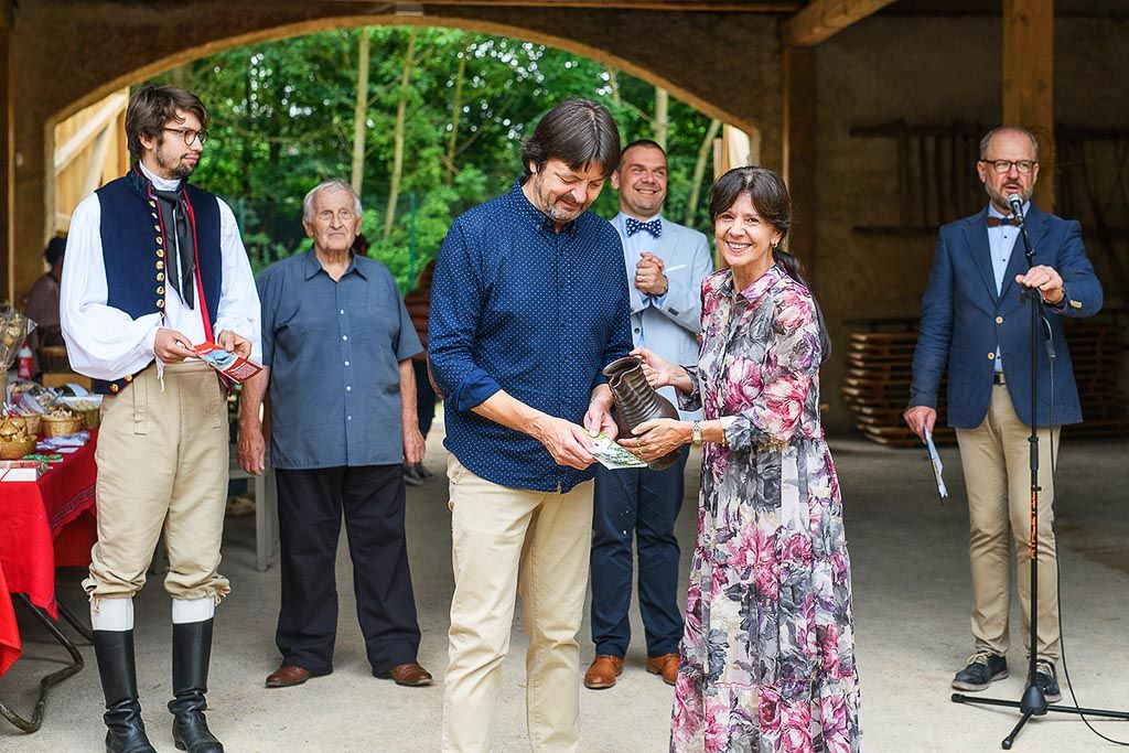 Centrem republikových dnů lidové architektury byl Selský dvůr U Matoušů (foto: M. Chaloupka, 17.7.2021)