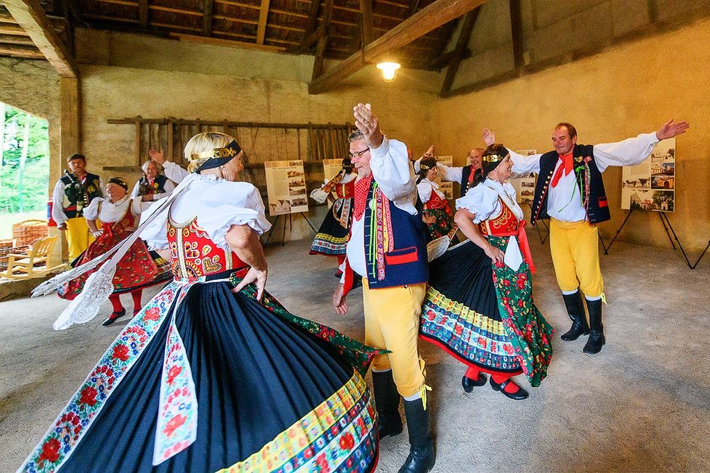 Centrem republikových dnů lidové architektury byl Selský dvůr U Matoušů (foto: M. Chaloupka, 17.7.2021)