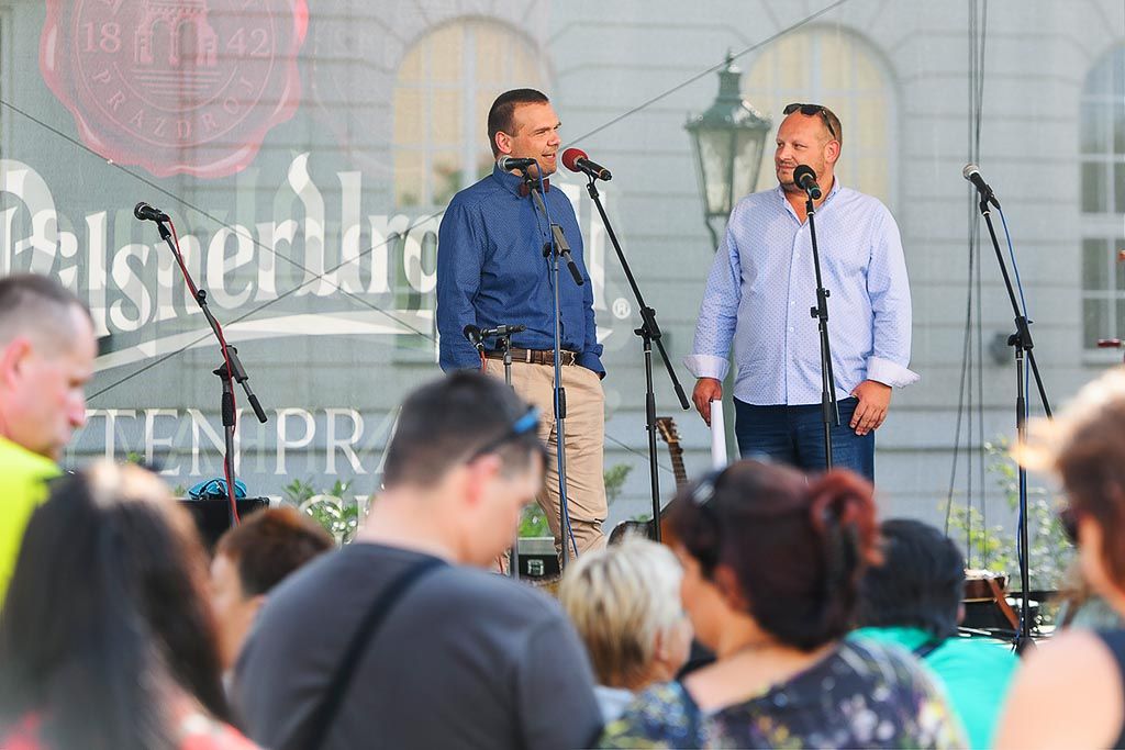 Lidé si užili koncert v Prazdroji vzpomínající na plzeňská léta festivalu Porta (foto: M. Chaloupka, 23.7.2021)