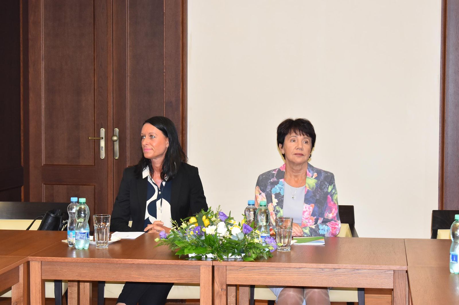 Jak se žije Vietnamcům v ČR? Odpovídá výstava v mázhauzu radnice (foto: A. Jarošová, 6.8.2021)