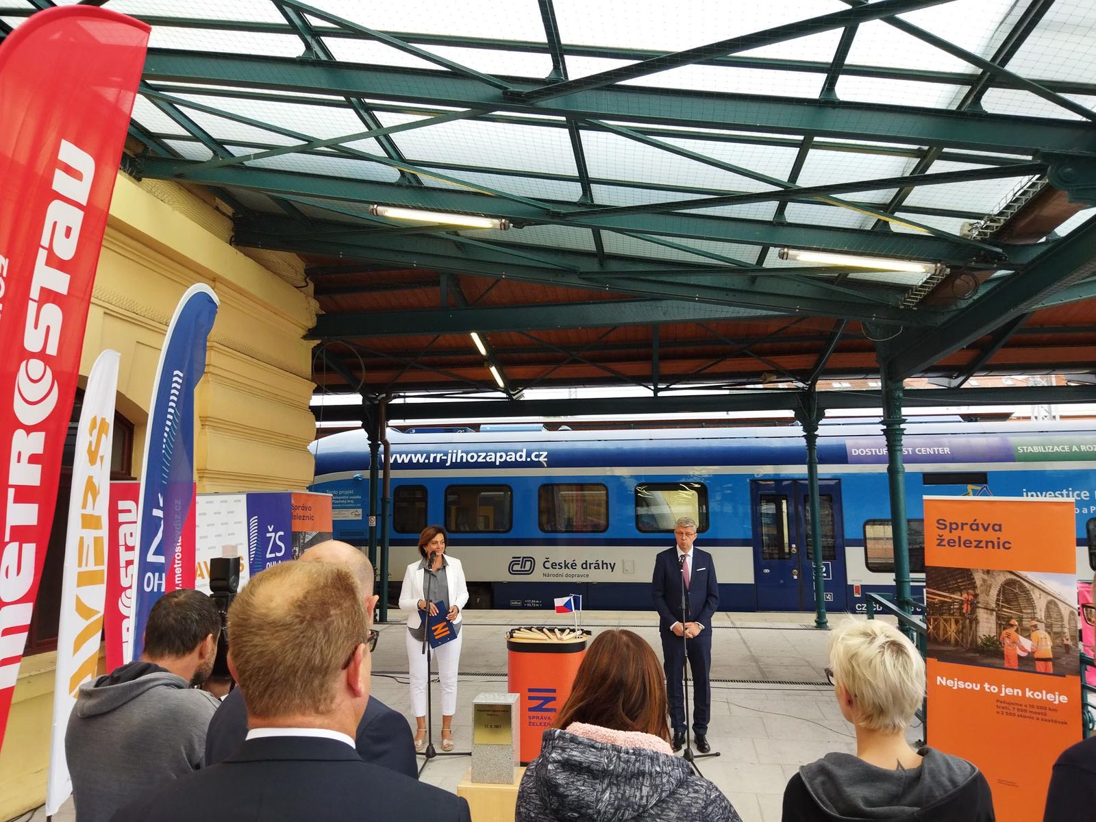 Rekonstrukce památkově chráněné budovy hlavního vlakového nádraží v Plzni (foto: A. Jarošová, 17.8.2021)