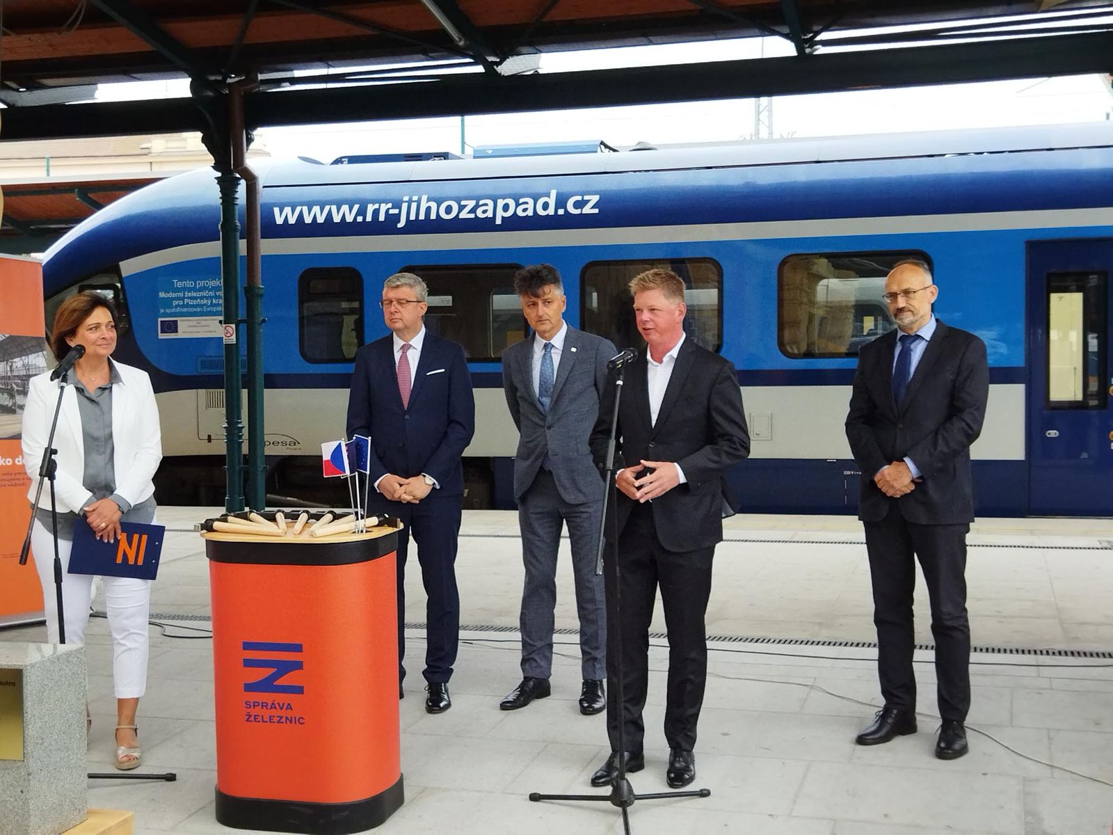 Rekonstrukce památkově chráněné budovy hlavního vlakového nádraží v Plzni (foto: A. Jarošová, 17.8.2021)