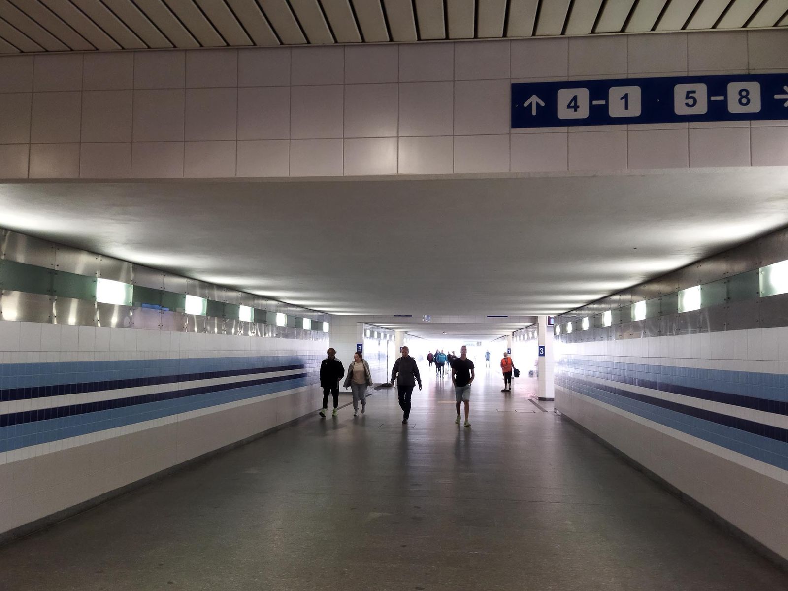 Rekonstrukce památkově chráněné budovy hlavního vlakového nádraží v Plzni (foto: A. Jarošová, 17.8.2021)