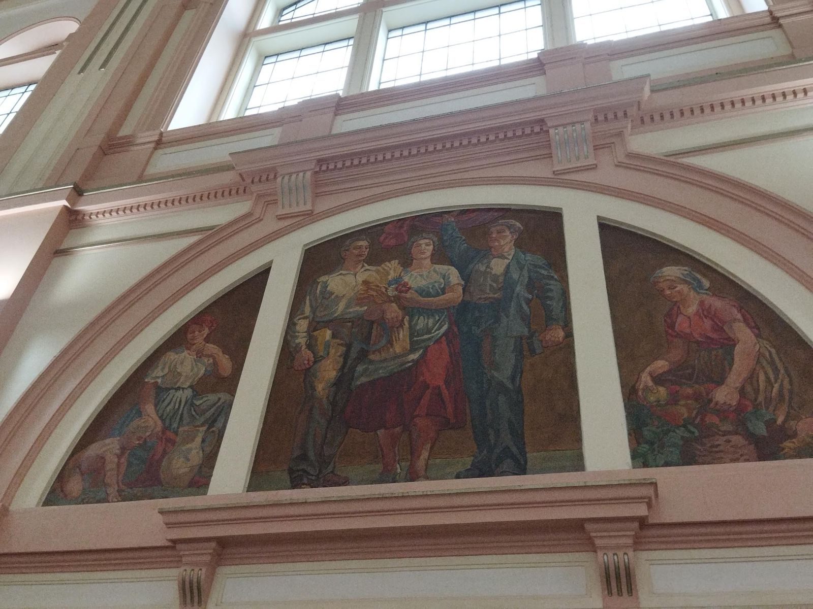 Rekonstrukce památkově chráněné budovy hlavního vlakového nádraží v Plzni (foto: A. Jarošová, 17.8.2021)