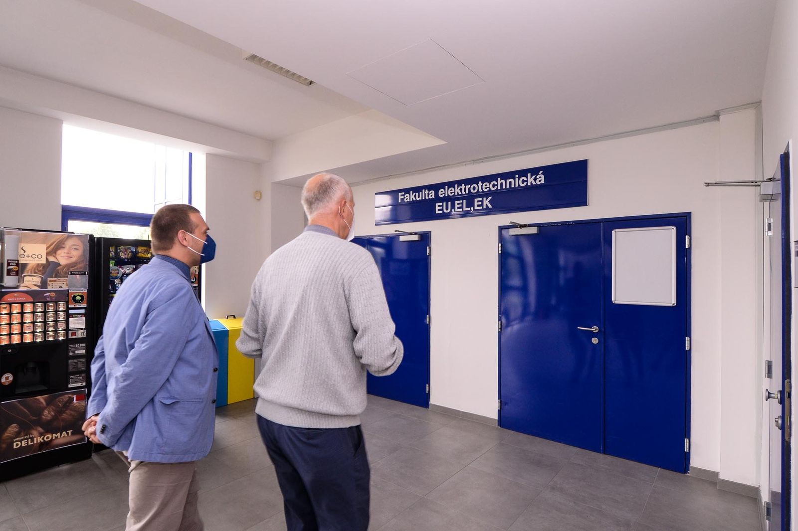 Mladí výzkumníci na JuniorFEL 2021 (foto: M. Pecuch, 25.8.2021)