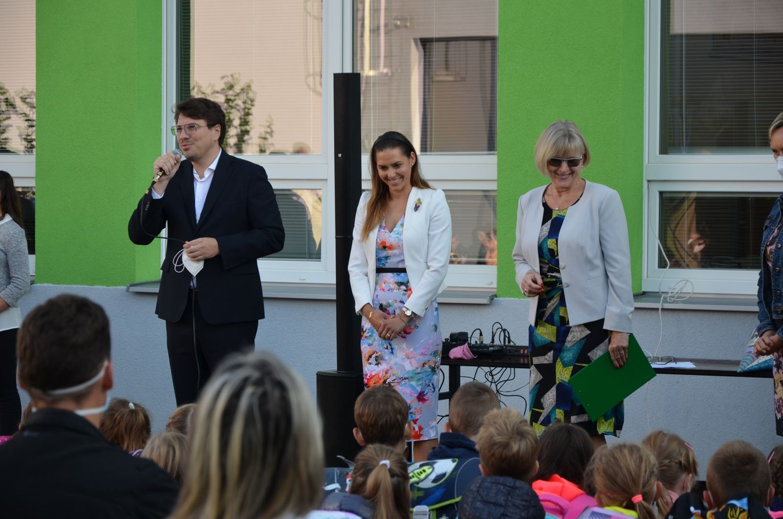 Plzeňské základní školy přivítaly 1600 prvňáčků (foto: M. Pecuch / E. Kriegerová, 1.9.2021)