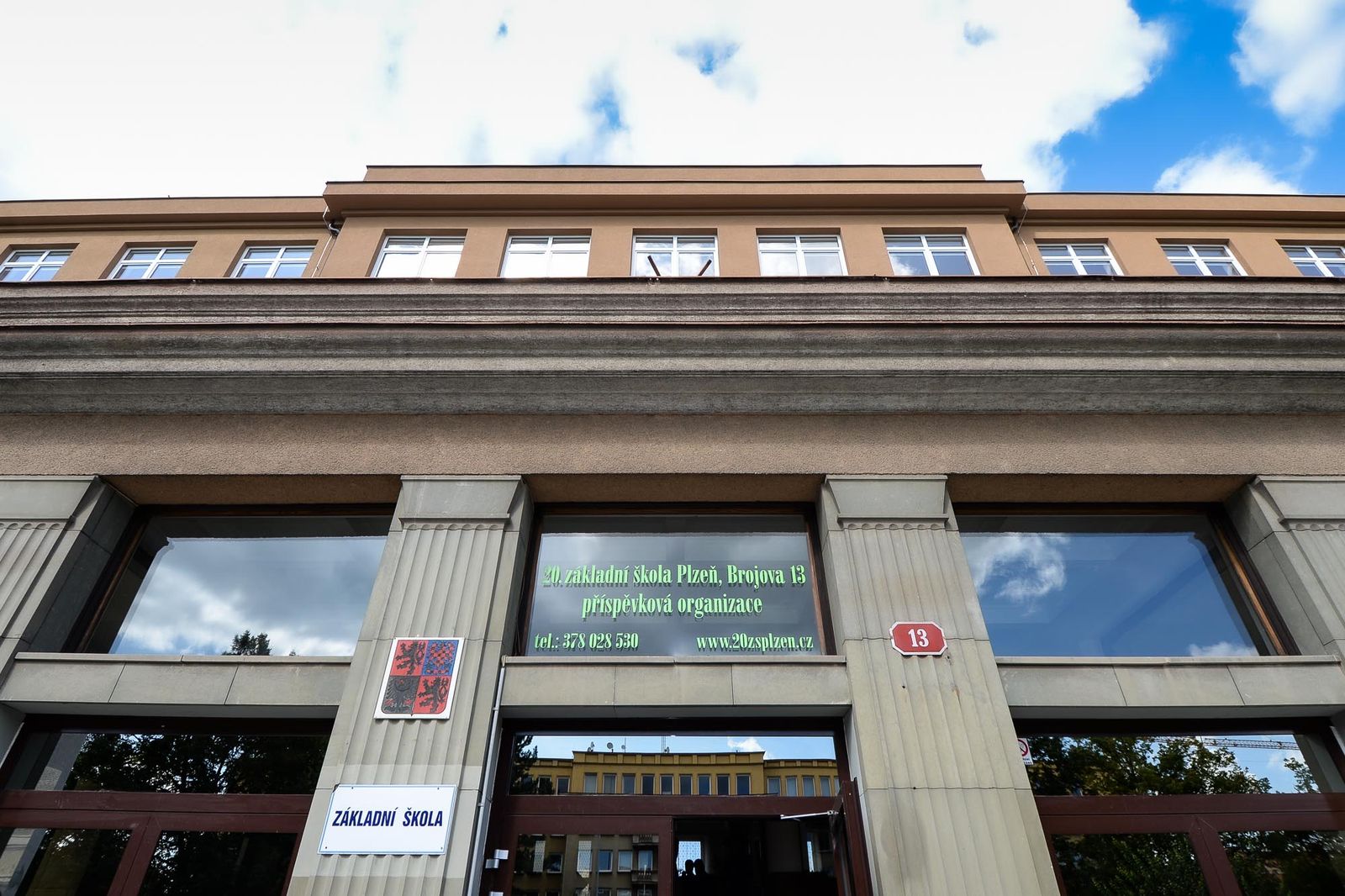 Slavnostní otevření nástavby a tzv. zelené střechy 20. ZŠ v Plzni (foto: M. Pecuch, 26.8. a 1.9.2021)