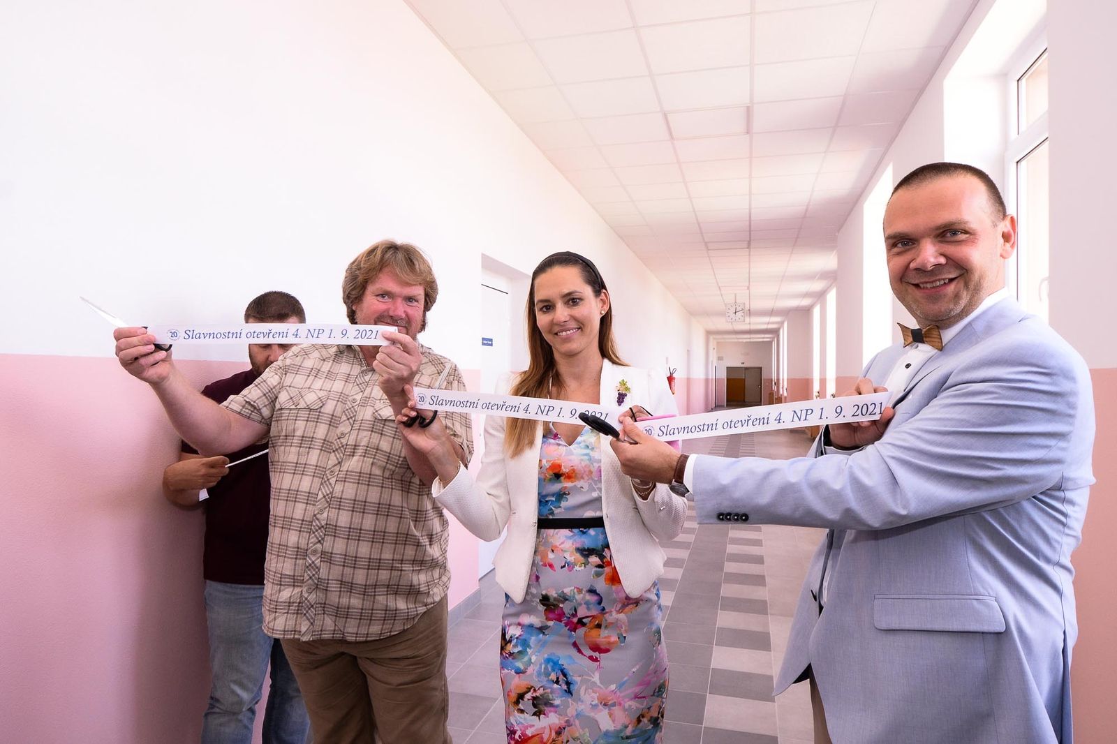 Slavnostní otevření nástavby a tzv. zelené střechy 20. ZŠ v Plzni (foto: M. Pecuch, 26.8. a 1.9.2021)