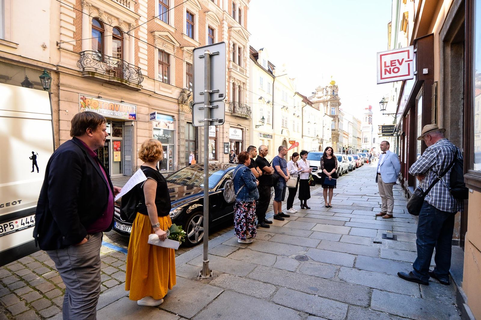 V Plzni připomíná oběti holocaustu 20 nových kamenů zmizelých, takzvaných Stolpersteine (foto: E. Kriegerová / M. Pecuch, 3.9.2021)