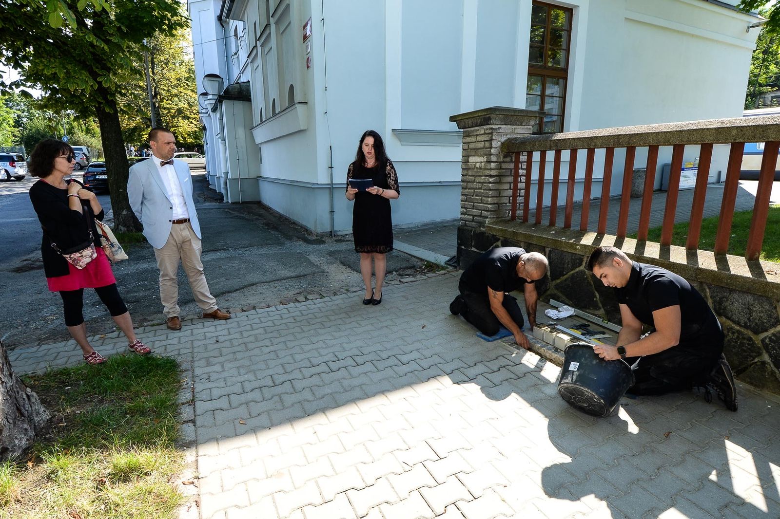 V Plzni připomíná oběti holocaustu 20 nových kamenů zmizelých, takzvaných Stolpersteine (foto: E. Kriegerová / M. Pecuch, 3.9.2021)