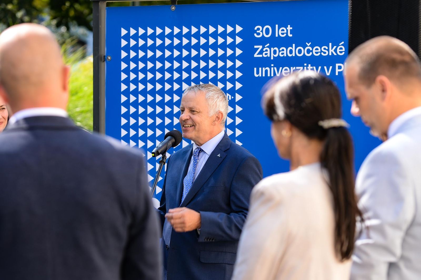 ZČU slaví 30 let, její historií provází výstava (foto: M. Pecuch, 6.9.2021)