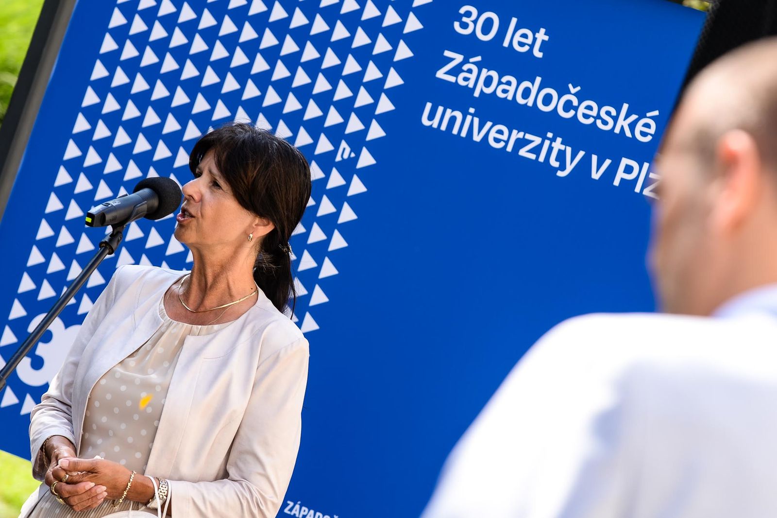 ZČU slaví 30 let, její historií provází výstava (foto: M. Pecuch, 6.9.2021)