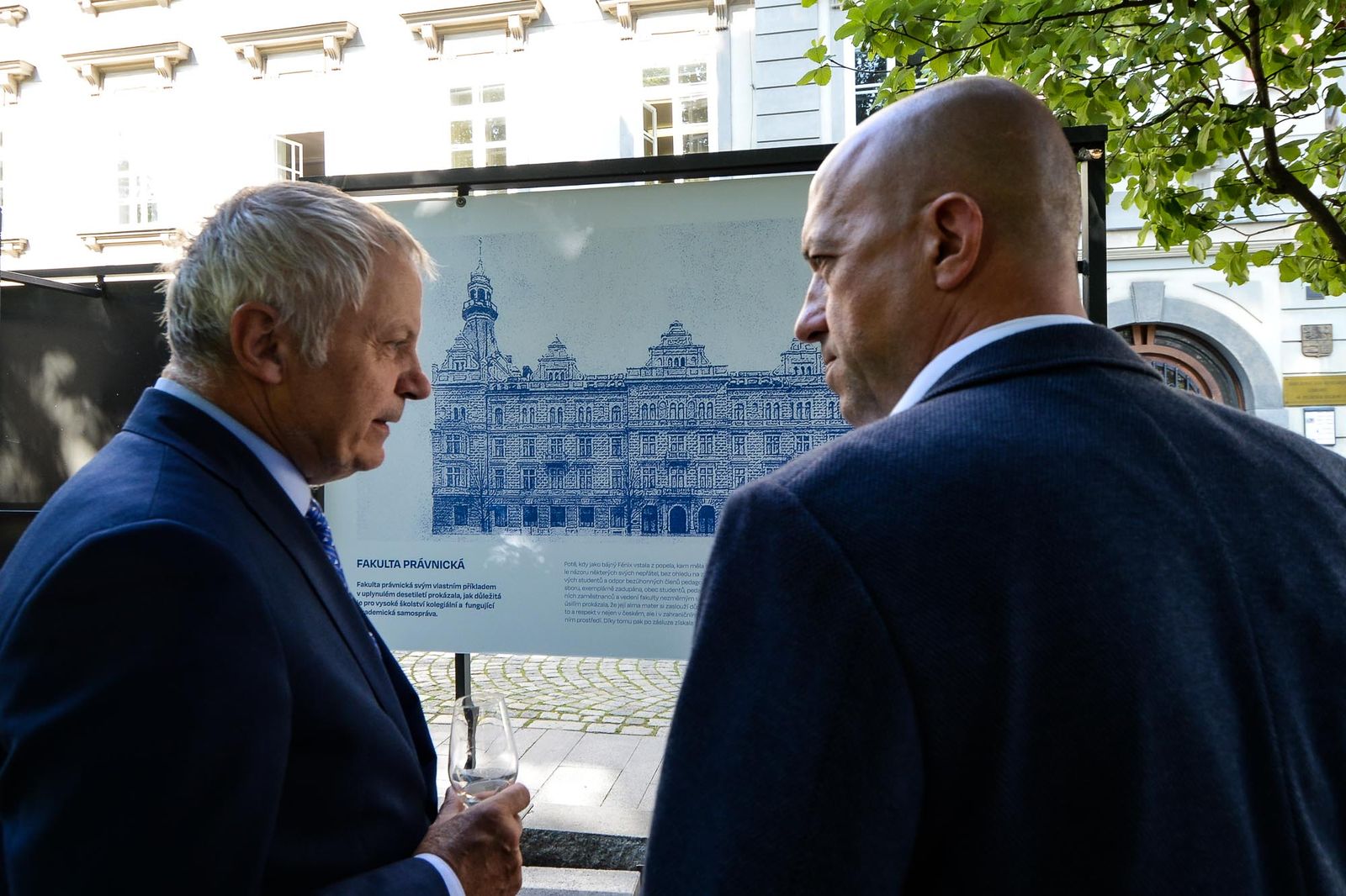 ZČU slaví 30 let, její historií provází výstava (foto: M. Pecuch, 6.9.2021)