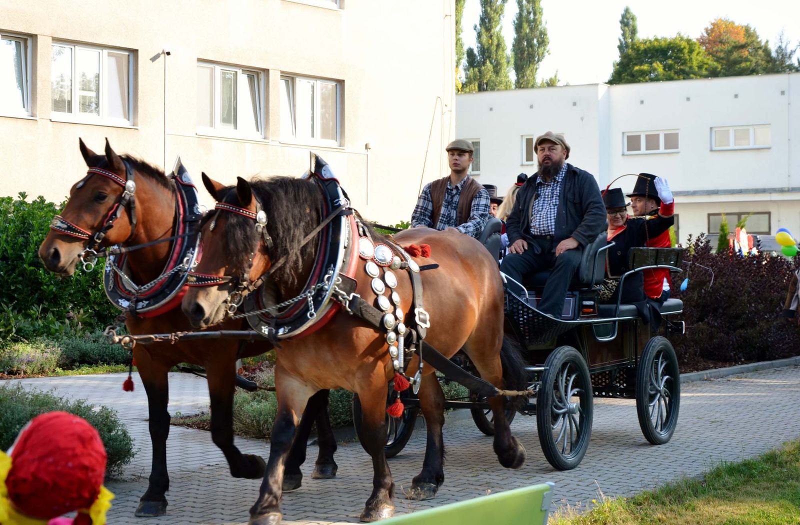 Městský ústav sociálních služeb uspořádal zahradní slavnost