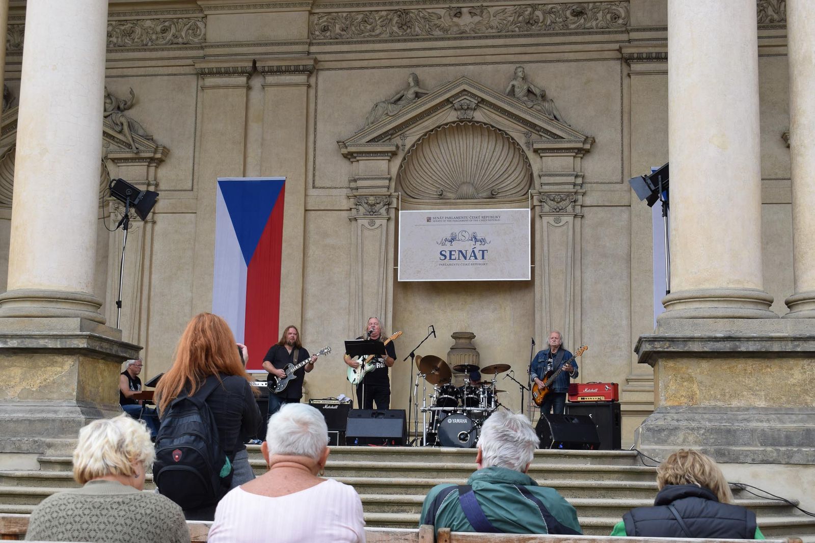 Město českého bigbítu. Tak se představila Plzeň v Senátu