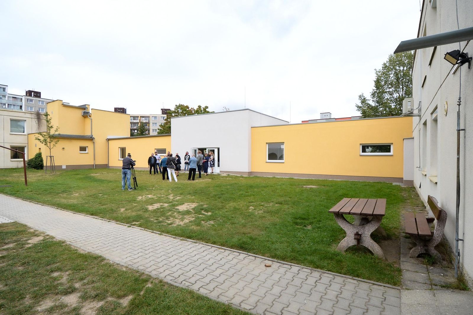 Pohyb mezi pavilony v Nováčku je teď pro naše klienty komfortnější (foto: M. Pecuch, 22.9.2021)