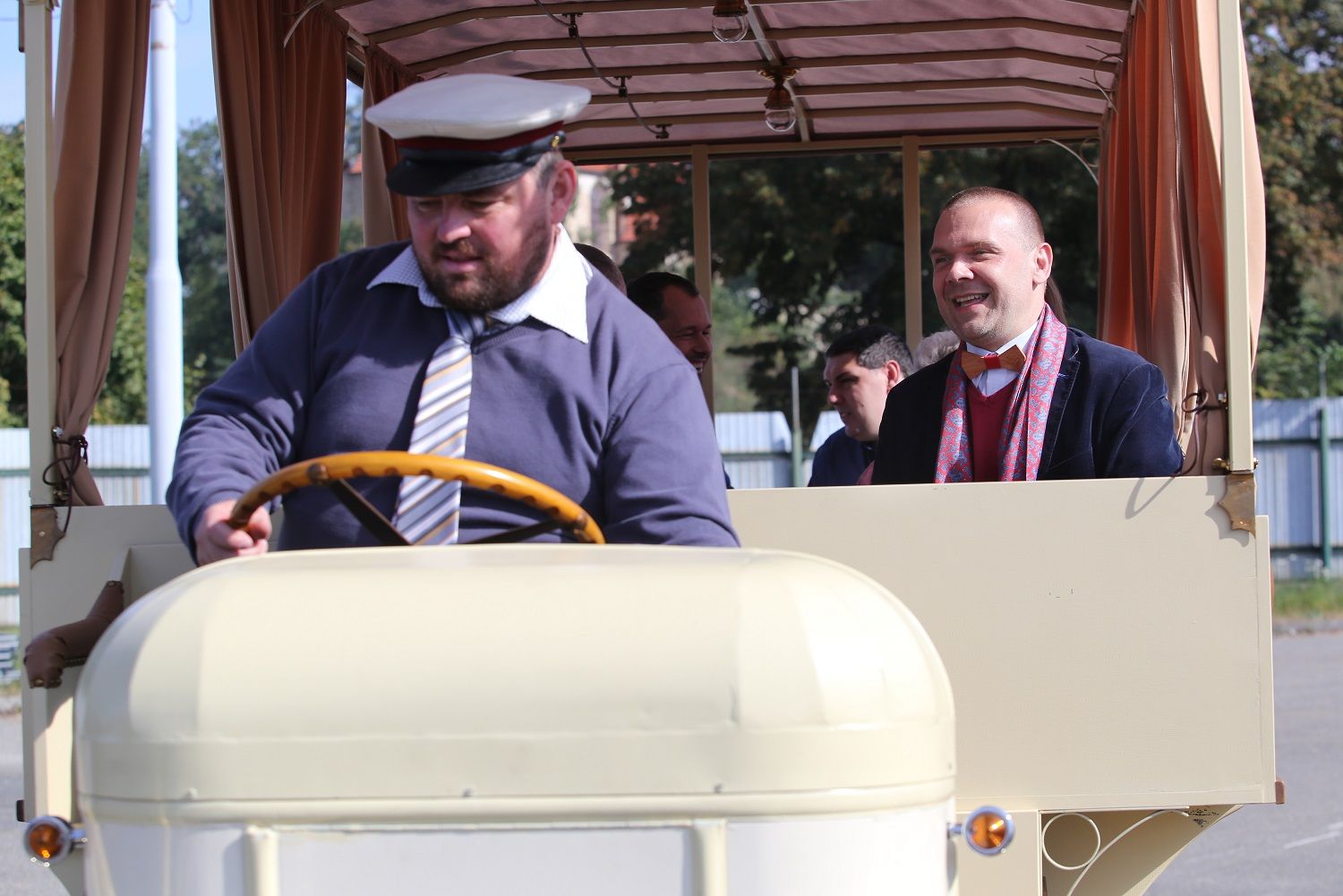 Plzeň oslavila dvě trolejbusová výročí výstavou vozidel i novými knihami (foto: P. Eret, 2.10.2021)