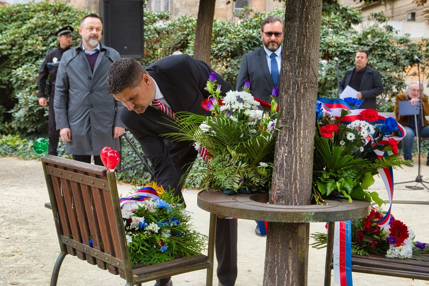 Připomenutí narození Václava Havla (foto: A. Jarošová, R. Muchka, 5.10.2021)