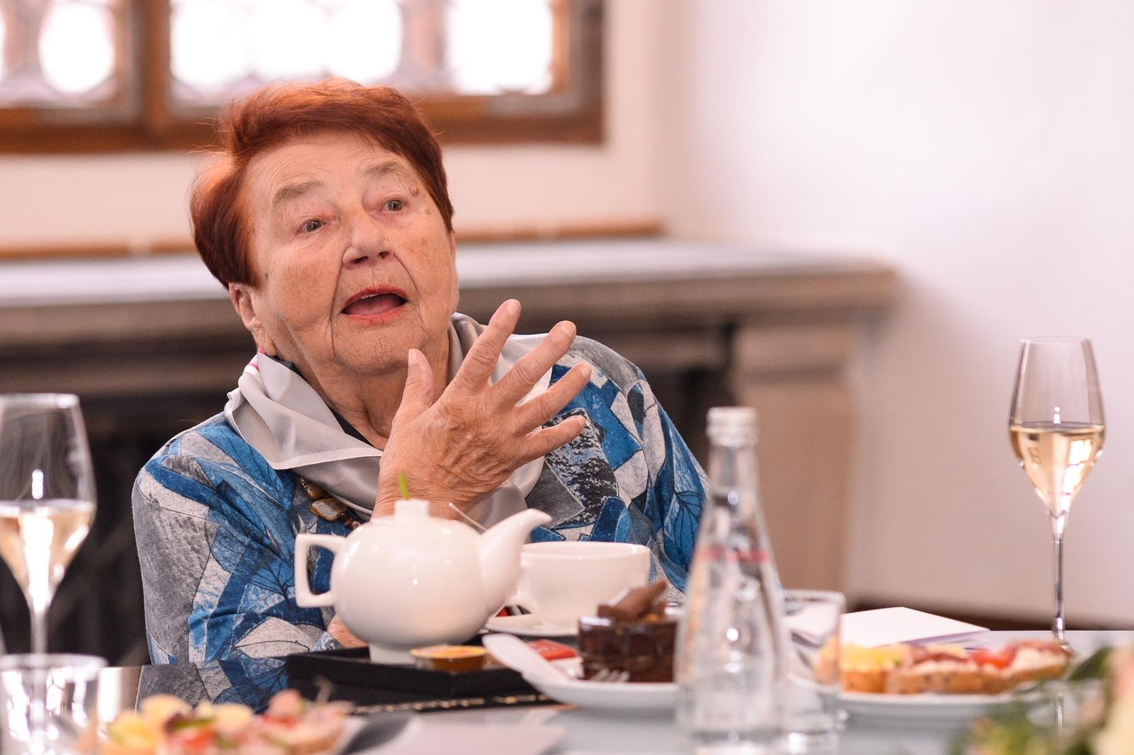 Primátor Martin Baxa se setkal s básnířkou a spisovatelkou Karlou Erbovou