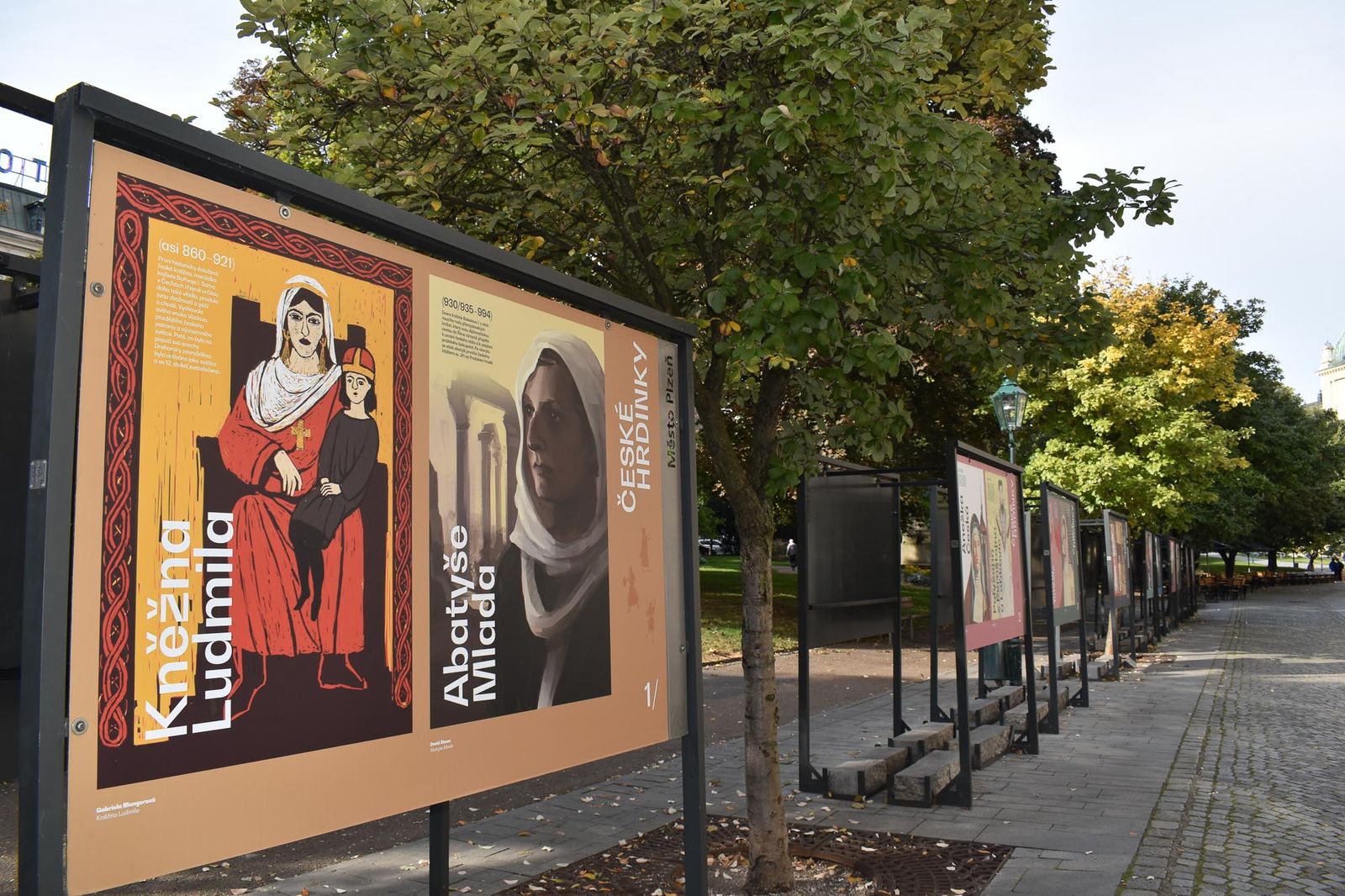 Výstava České hrdinky. Významné ženy české historie a současnosti (foto: A. Jarošová, 11.10.2021)