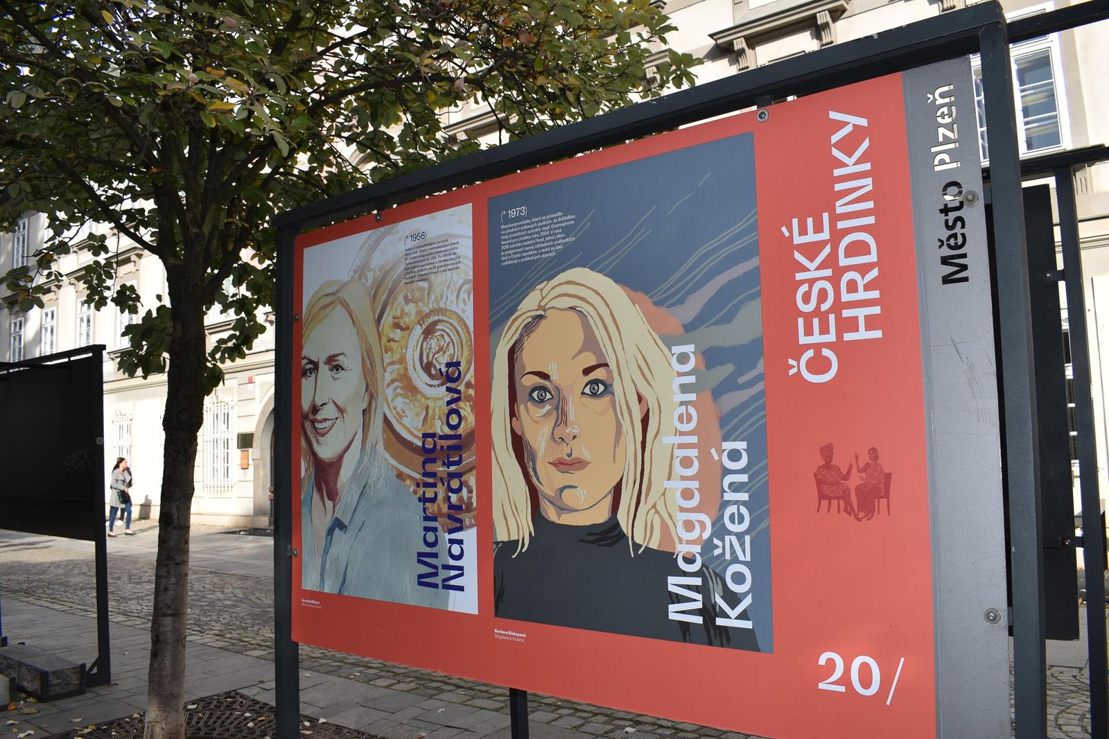 Výstava České hrdinky. Významné ženy české historie a současnosti (foto: A. Jarošová, 11.10.2021)