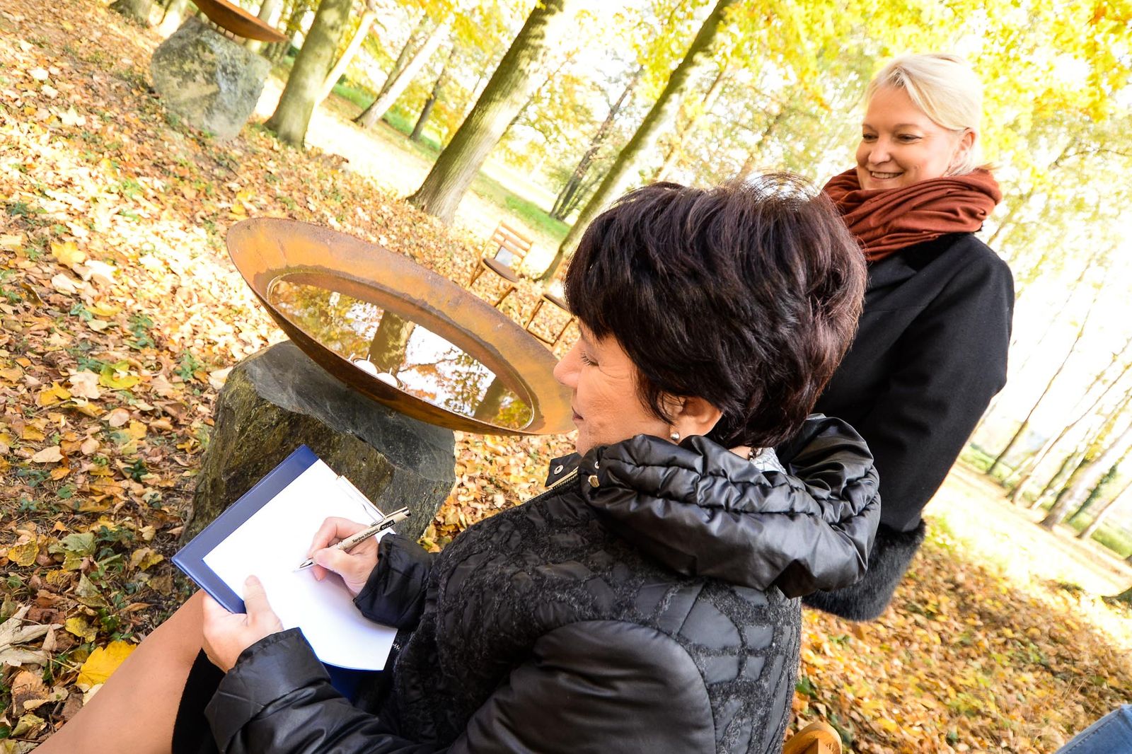 Plzeň nabízí nový způsob pohřbívání, na Ústředním hřbitově lze ostatky uložit ke kořenům (foto: M. Pecuch, 26.10.2021)