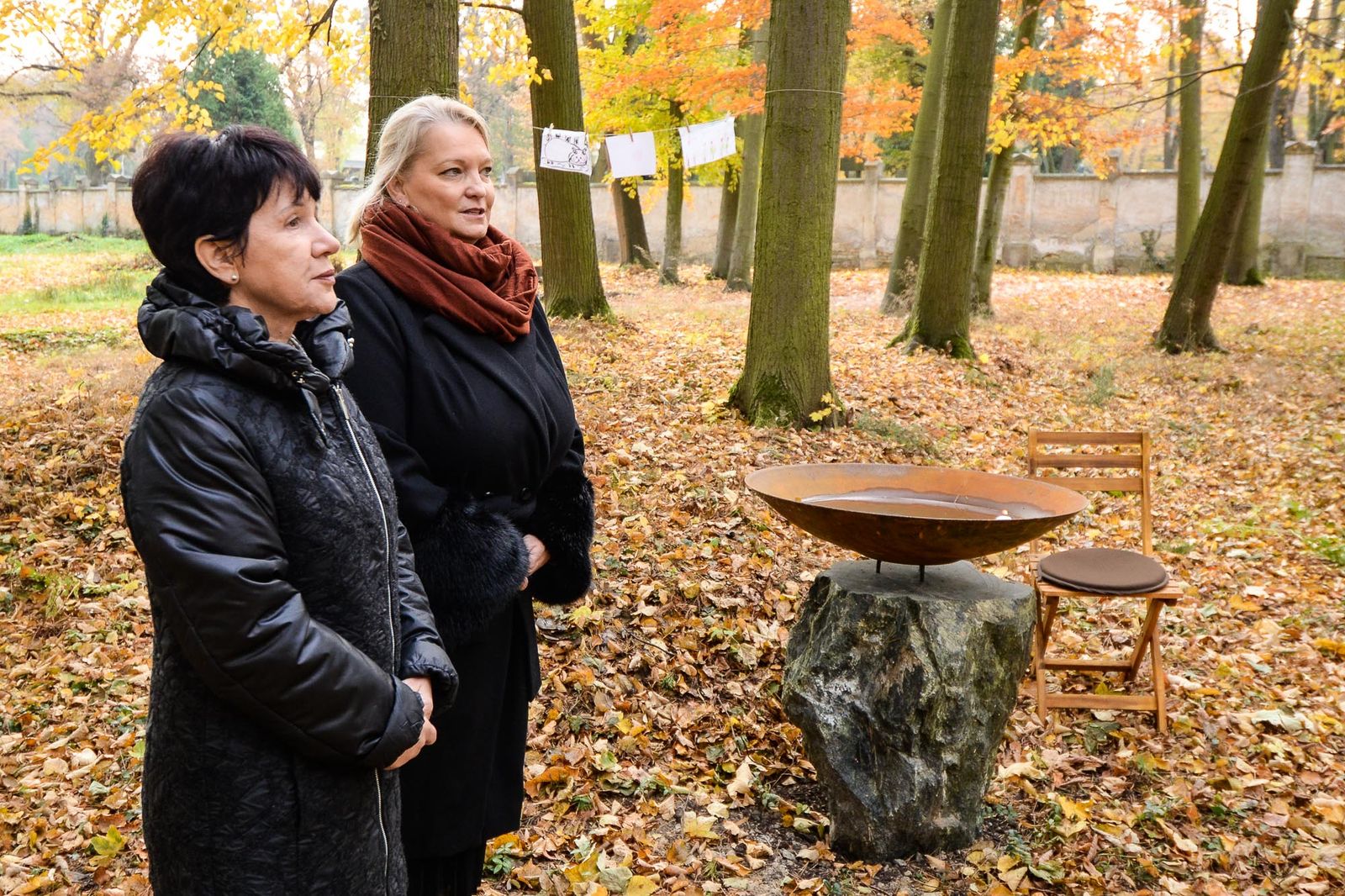 Plzeň nabízí nový způsob pohřbívání, na Ústředním hřbitově lze ostatky uložit ke kořenům (foto: M. Pecuch, 26.10.2021)