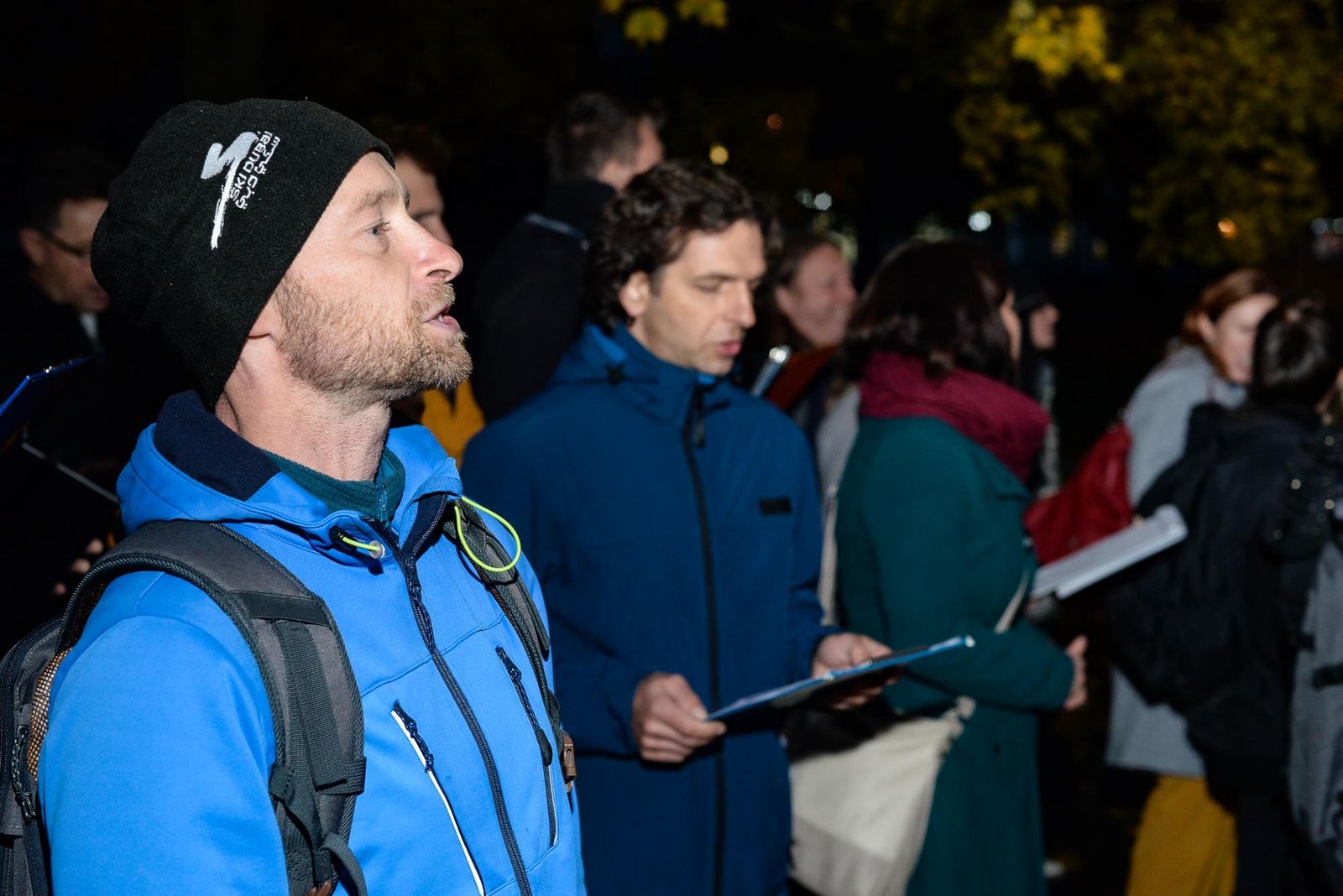Výstava ve Smetanových sadech připomíná, že Gymnáziu Františka Křižíka je 30 let (foto: M. Pecuch, 3.11.2021)
