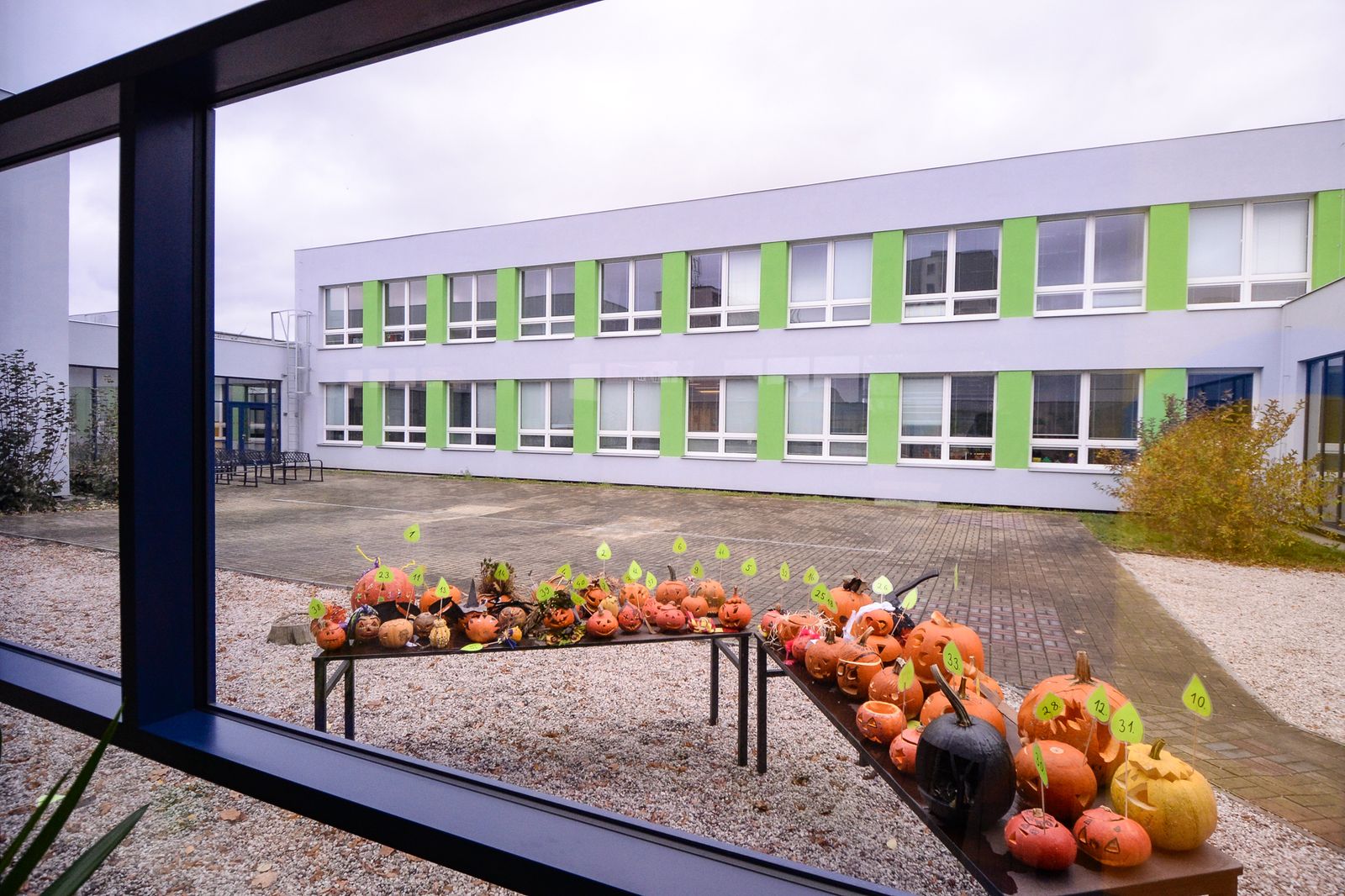 14. základní škola po rekonstrukci (foto: M. Pecuch, 4.11.2021)