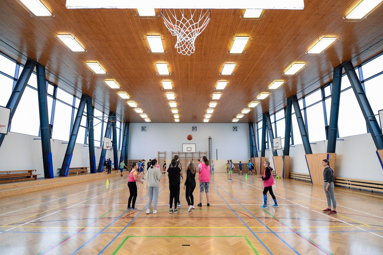 14. základní škola po rekonstrukci (foto: M. Pecuch, 4.11.2021)