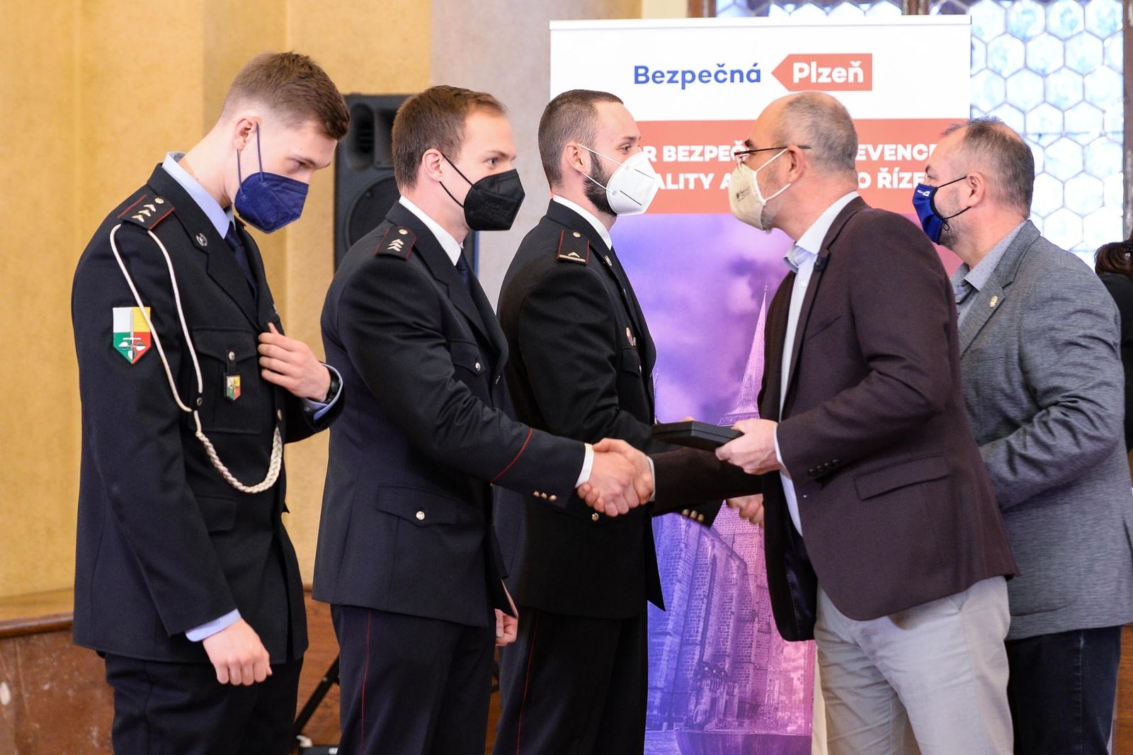 Plzeň ocenila osobnosti za mimořádné činy při záchraně lidského života a majetku (foto: M. Pecuch, 6.12.2021)
