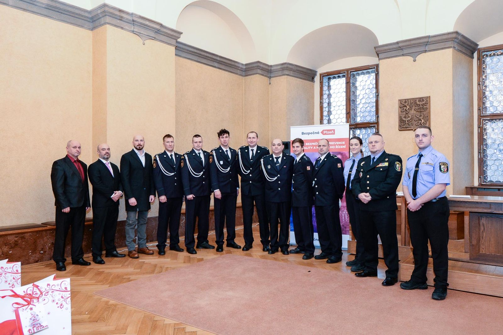 Plzeň ocenila osobnosti za mimořádné činy při záchraně lidského života a majetku (foto: M. Pecuch, 6.12.2021)