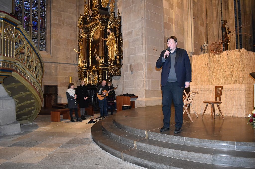 V katedrále svatého Bartoloměje se sešli koledníci - byla zahájena Tříkrálová sbírka (foto: H. Josefová, 3.1.2022)