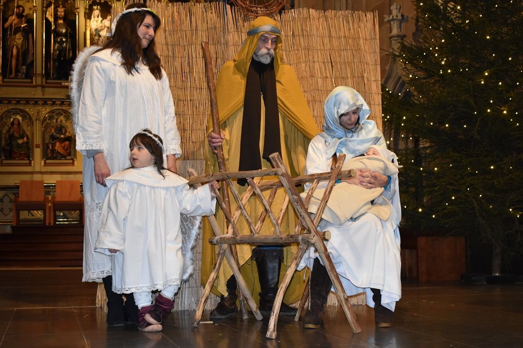 V katedrále svatého Bartoloměje se sešli koledníci - byla zahájena Tříkrálová sbírka (foto: H. Josefová, 3.1.2022)