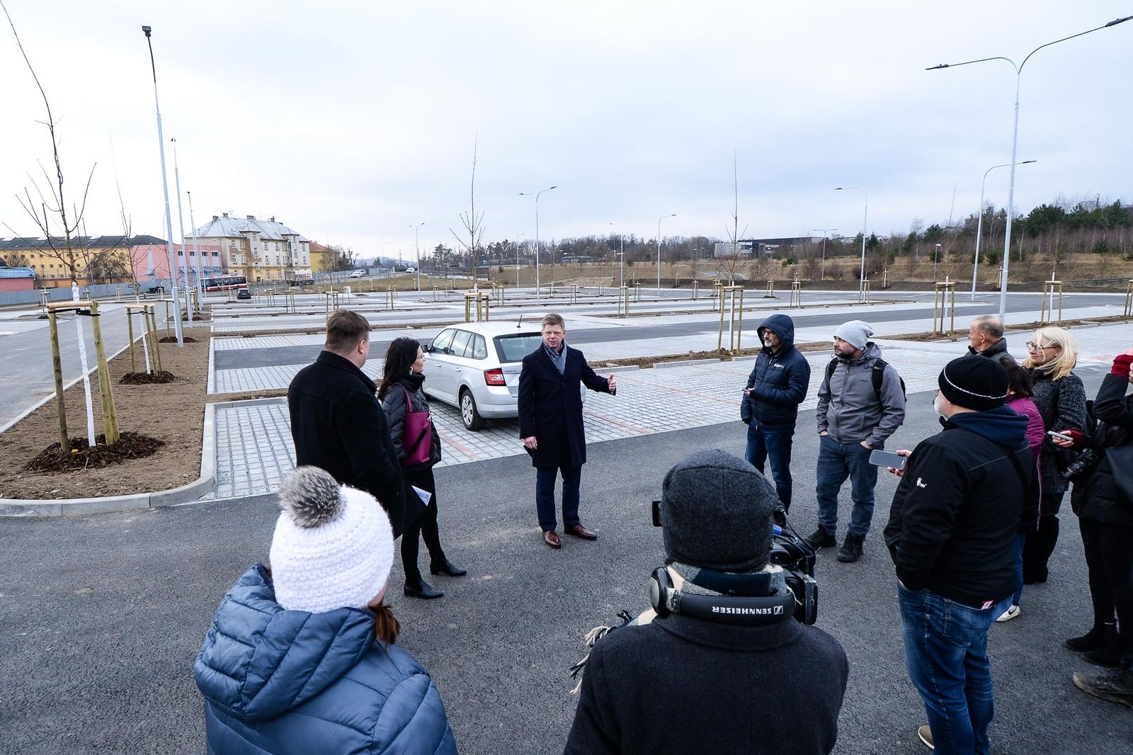 Plzeň má nové velkokapacitní parkoviště na Borech (foto: M. Pecuch, 4.5.2021 / 27.1.2022)